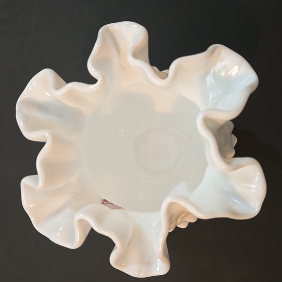 VTG Fenton White Hobnail Milk Glass Round Vase With Crimped Ruffled Edges 4 1/4" - Picture 4 of 9
